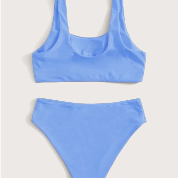 Bikini - Picture 2 of 5